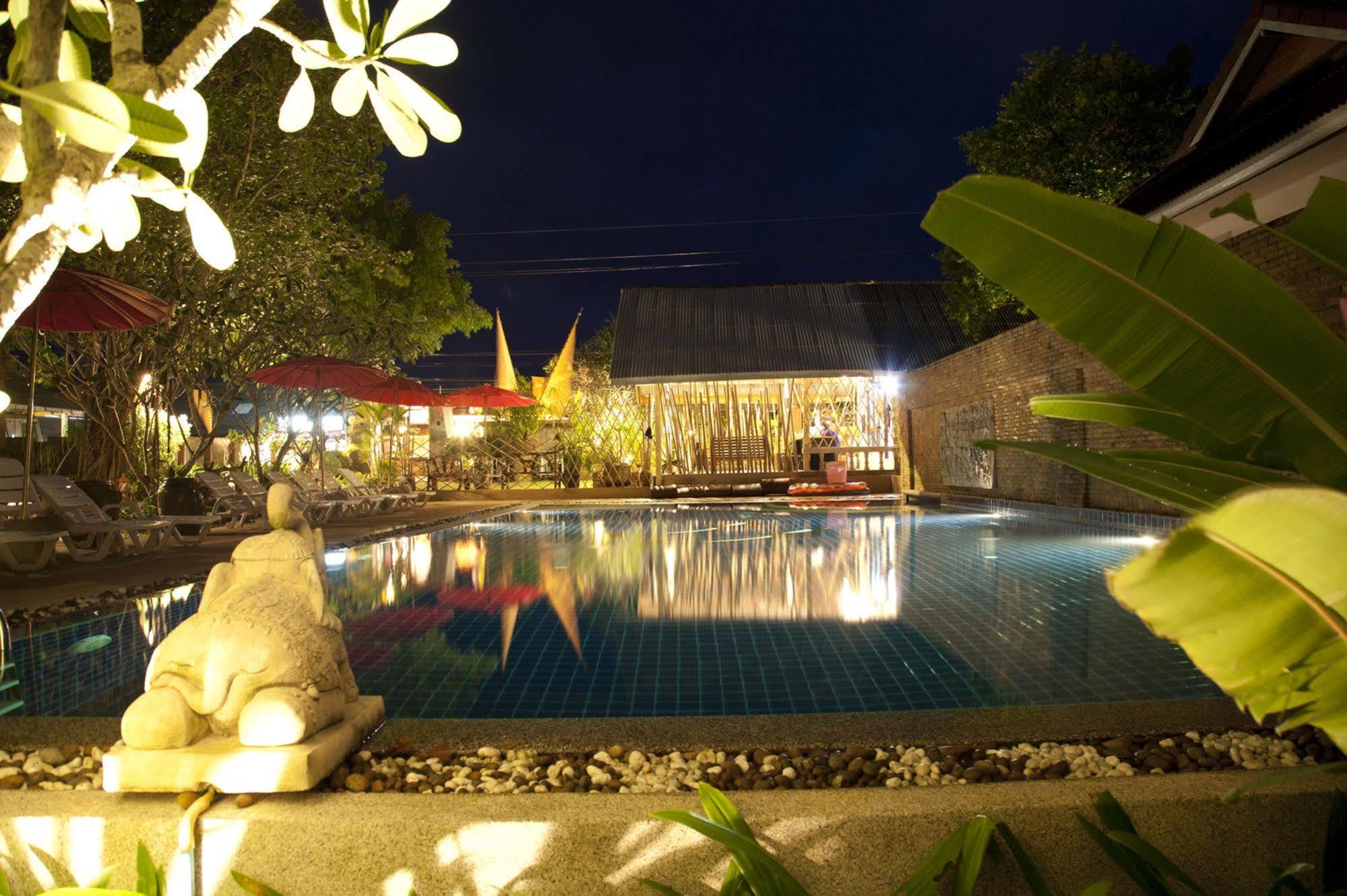 Clean Beach Resort Ko Lanta Dış mekan fotoğraf